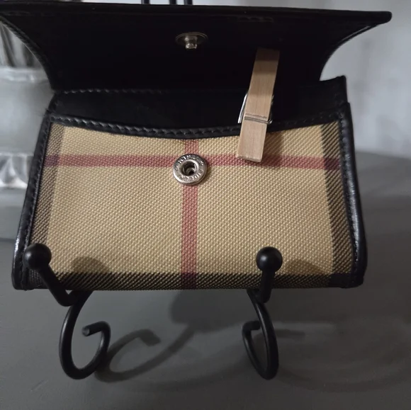 Burberry Checkered Snap Card Case - Picture 5 of 7